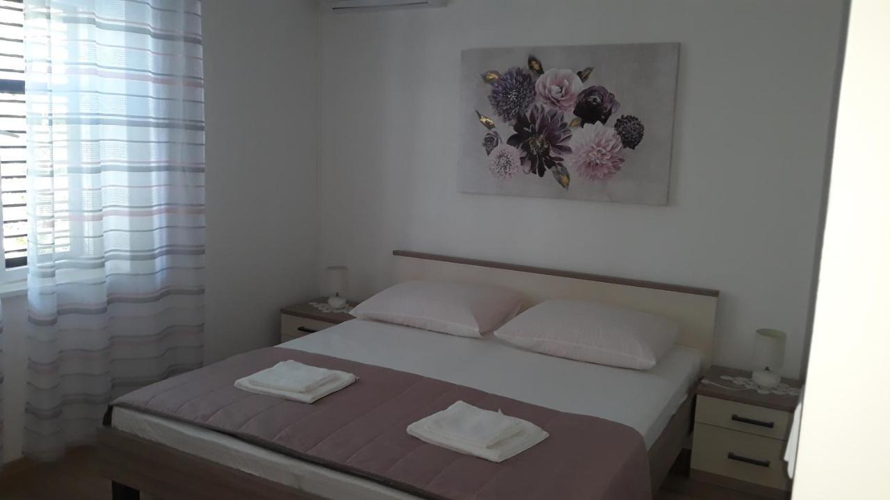 Mini Apartment Petra - Rooms Purple & Green With Kitchen And Garden Дубровник Номер фото